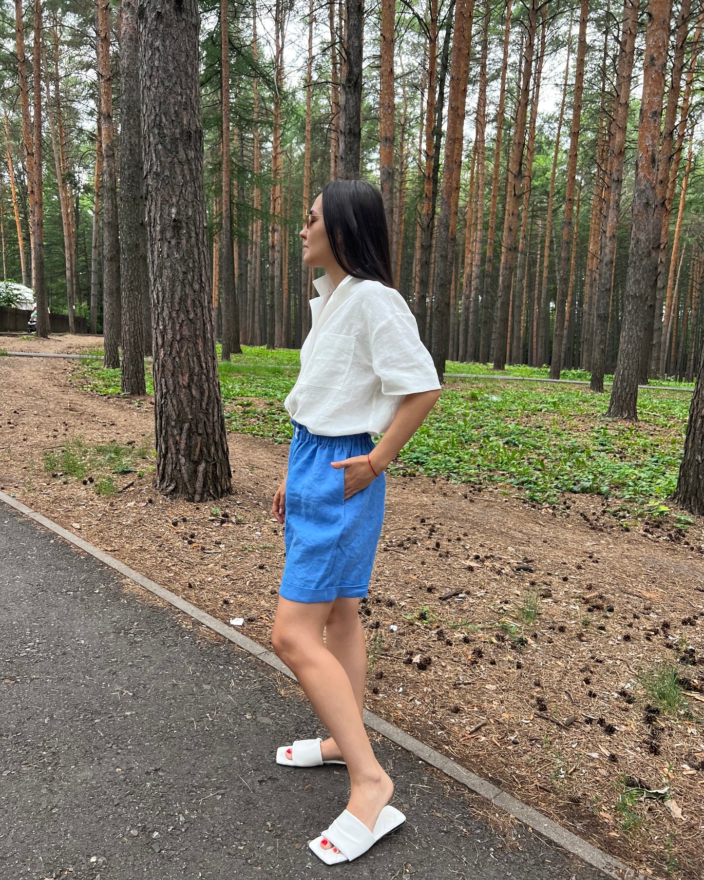 S H O R T S 100% washed linen | blue
