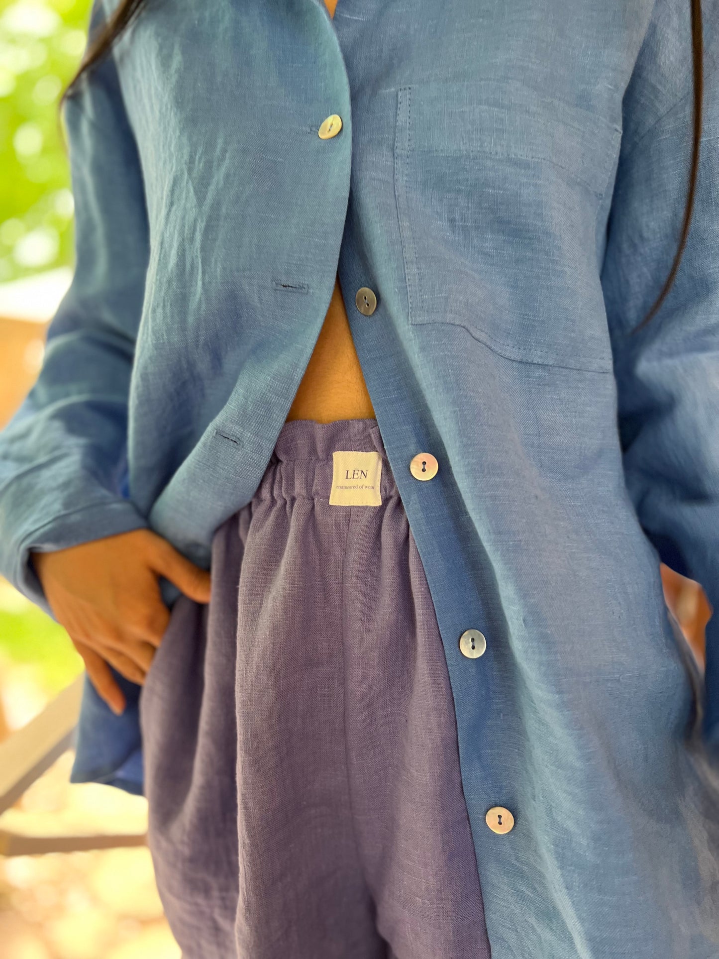 S H I R T 100% washed linen | long sleeve | blue