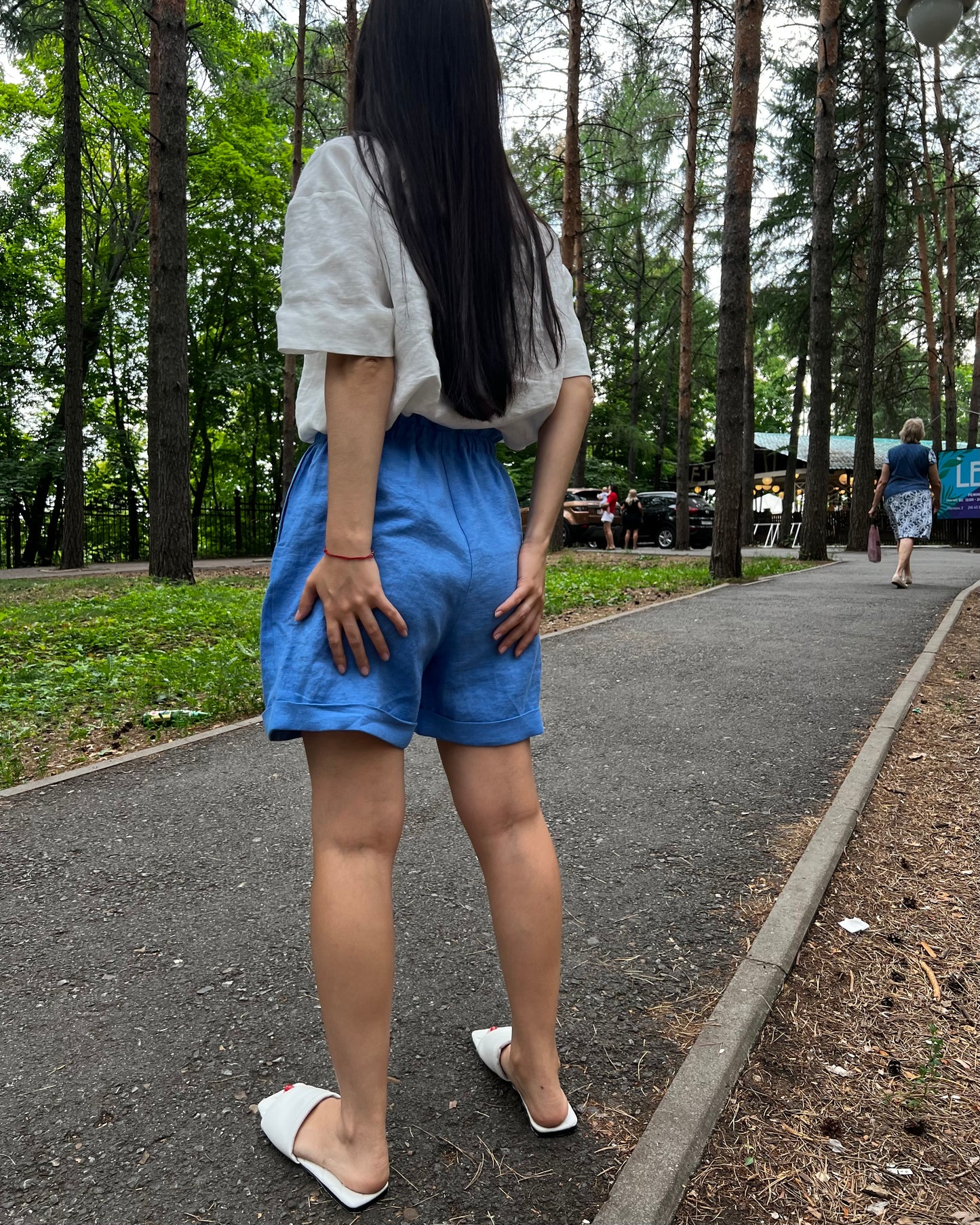 S H O R T S 100% washed linen | blue